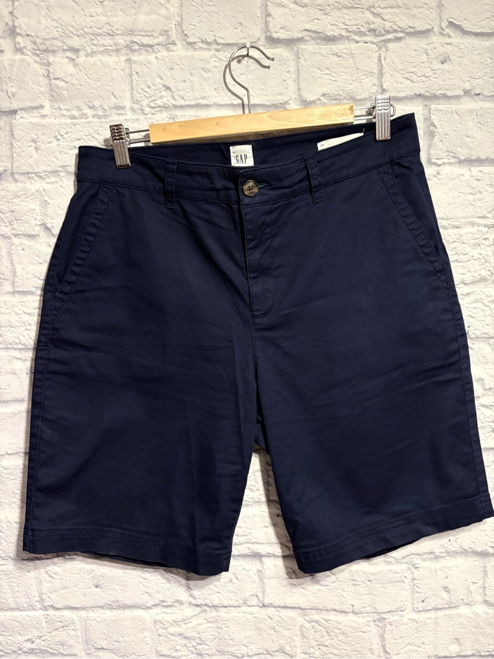 GAP Women’s Navy Flat-Front Chino Shorts Size 10
